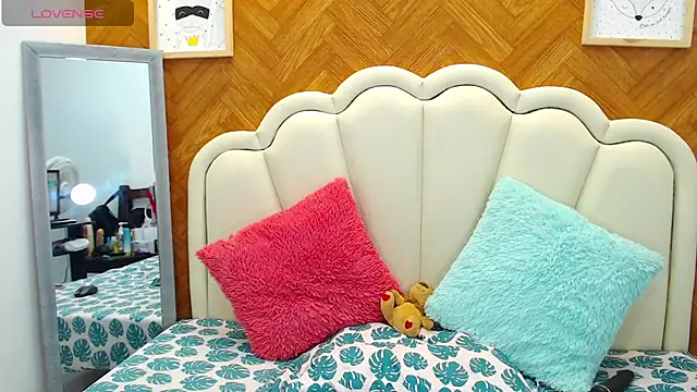 mariahsugarr online show from September 19, 2025, 5:53 am