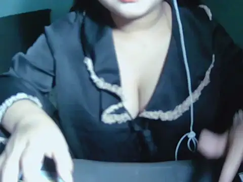 Snapshot of Lily3322 chatting on July 13, 2026, 3:48 pm Lily3322 online show from July 13, 2026, 3:48 pm