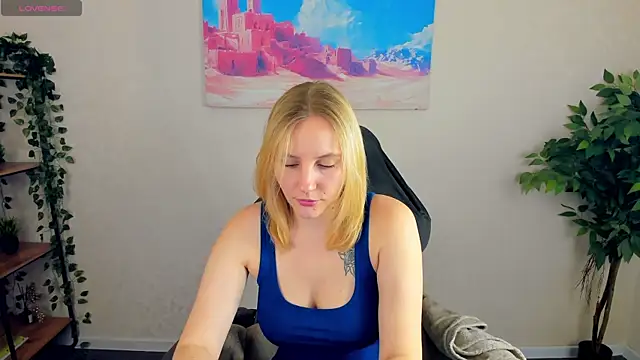 Anna Chelsea online show from April 15, 2026, 1:01 am