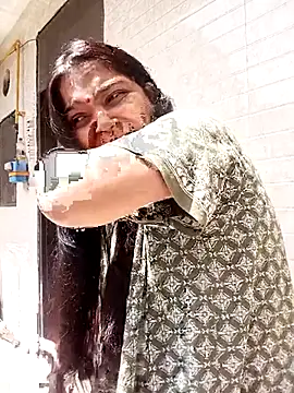 Trisha 71 online show from September 12, 2025, 7:30 am