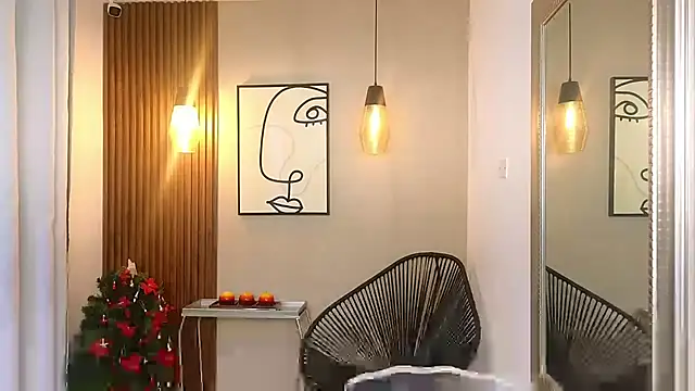 Lia Mar  online show from December 5, 2025, 7:21 pm