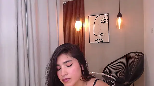 Lia Mar  online show from January 9, 2026, 6:10 pm