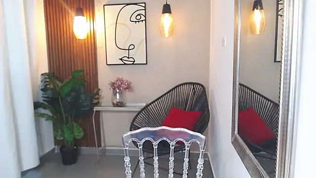 Lia Mar  online show from April 21, 2026, 6:12 pm