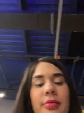 Snapshot of BellaLeclair chatting on December 17, 2025, 6:36 pm BellaLeclair online show from December 17, 2025, 6:36 pm