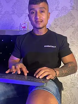 ThiagoBlaze online show from April 21, 2026, 10:32 am