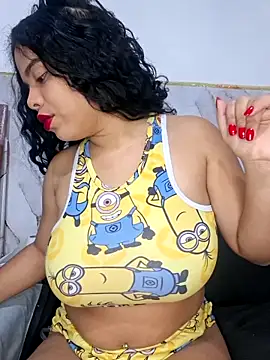 Yemaly Lee online show from May 15, 2026, 10:28 pm