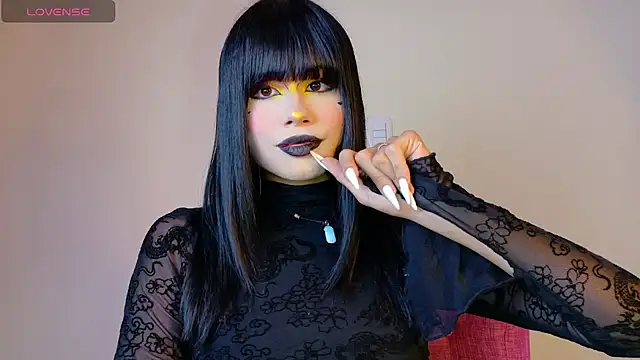 NATASHAA WINZ online show from October 9, 2025, 6:00 am