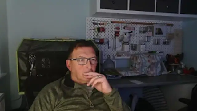 Oorse1966 online show from November 24, 2025, 5:01 pm