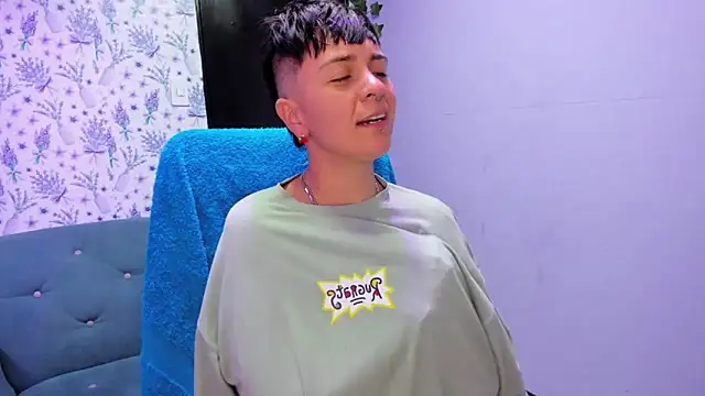  Hannah Hot online show from September 19, 2025, 2:24 am