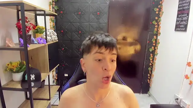  Hannah Hot online show from April 22, 2026, 2:14 am