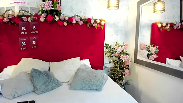 SarahEscobarr online show from September 23, 2025, 6:16 am