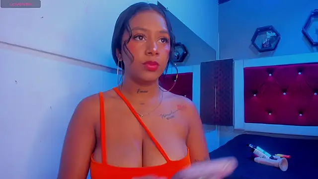 IsauraMontiel online show from November 29, 2025, 8:45 pm