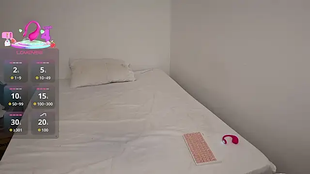 kayleesims  online show from March 4, 2026, 2:28 am