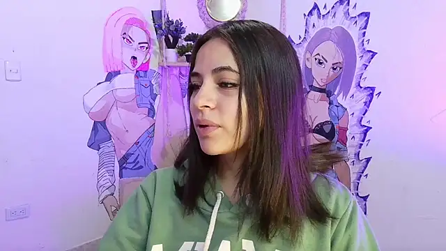 sofi lara28 online show from March 26, 2026, 12:11 pm