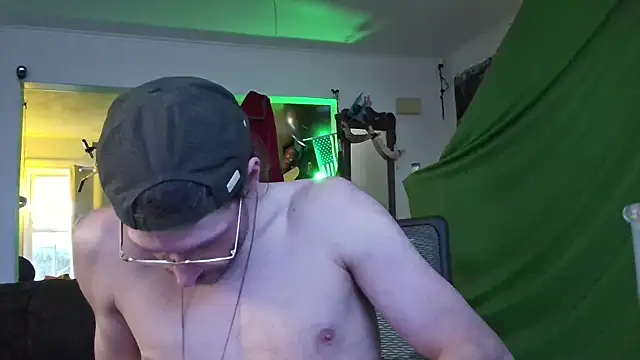 MasterDaddyCool online show from October 20, 2025, 2:17 pm