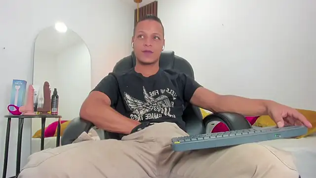 Ricky Owens1 online show from September 13, 2025, 1:00 pm