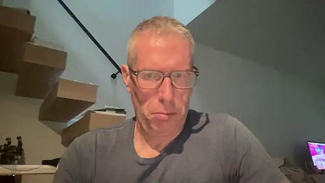 choupipat1 online show from September 21, 2025, 6:04 am