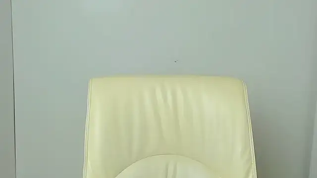 Lune Moon online show from November 29, 2025, 12:41 pm