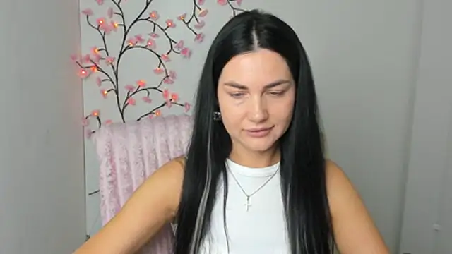 Snapshot of Lune_Moon chatting on July 12, 2026, 5:53 am Lune Moon online show from July 12, 2026, 5:53 am