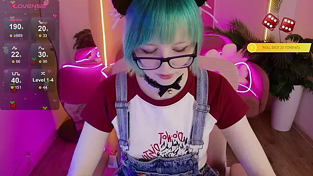 CoralineYoung online show from March 19, 2026, 7:01 am