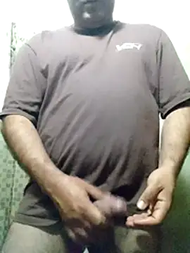 CurableMow online show from October 24, 2025, 6:04 pm