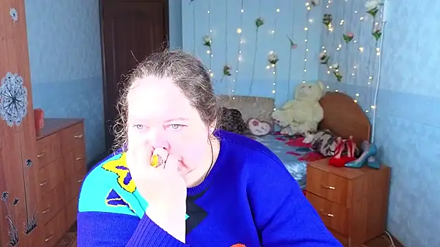 Audrey Aura online show from October 28, 2025, 5:11 am