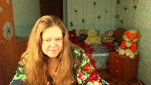 Audrey Aura online show from November 6, 2025, 5:30 am