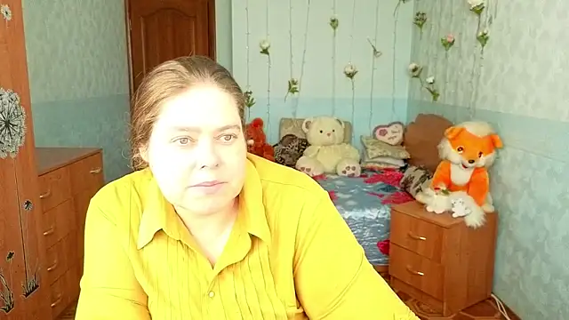 Audrey Aura online show from November 9, 2025, 8:12 am