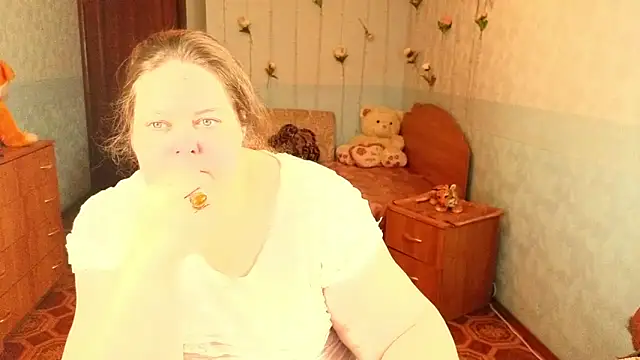 Audrey Aura online show from December 1, 2025, 5:12 am