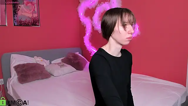 Lisbeth  Salander online show from November 30, 2025, 2:04 am