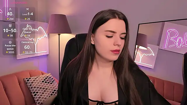 AliceLiador online show from February 8, 2026, 6:50 am