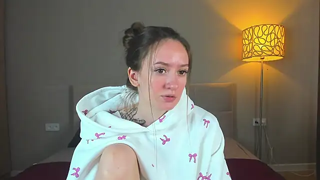 Snapshot of cutienaughtygirl chatting on May 16, 2026, 10:36 am cutienaughtygirl online show from May 16, 2026, 10:36 am