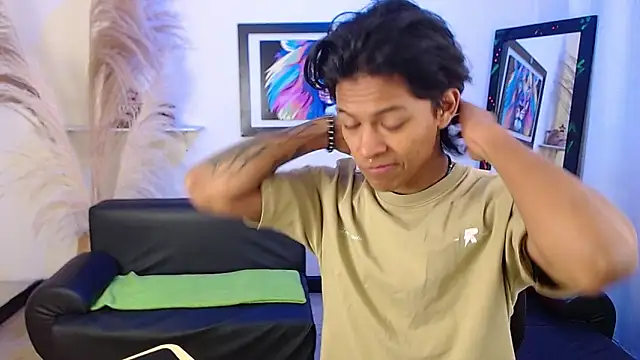 dreyk20 online show from October 11, 2025, 1:53 pm