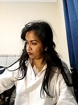 cute indianxo online show from February 28, 2026, 3:18 am