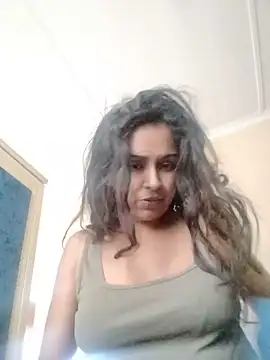 Snapshot of cute_indianxo chatting on June 19, 2026, 10:08 am cute indianxo online show from June 19, 2026, 10:08 am