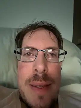 JJG327 online show from September 14, 2025, 12:04 pm