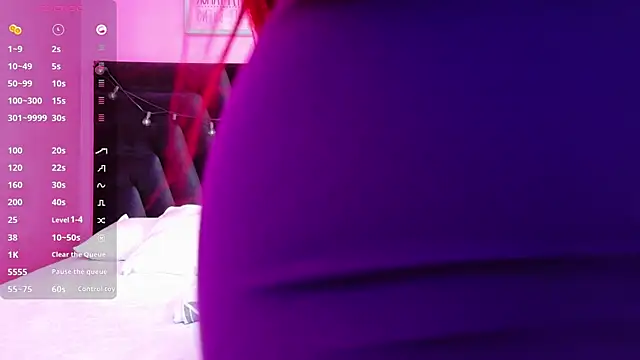 cutepetitee online show from September 17, 2025, 7:26 pm