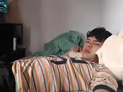 dani titan320 online show from October 3, 2025, 6:49 pm