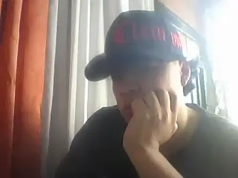 dani titan320 online show from January 7, 2026, 7:38 pm