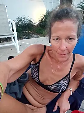 PhynneNicole online show from November 26, 2025, 10:33 pm