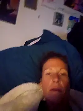 PhynneNicole online show from December 5, 2025, 10:02 am