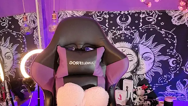 Gaia Gatex online show from April 21, 2026, 11:49 am