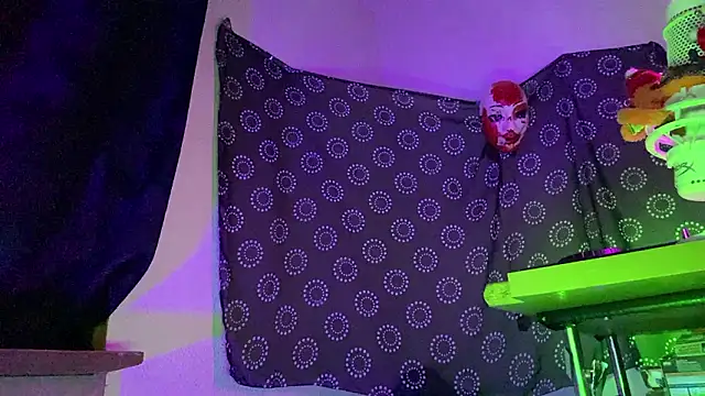 Snapshot of DjDiCKmannOnE chatting on February 7, 2026, 10:02 pm DjDiCKmannOnE online show from February 7, 2026, 10:02 pm