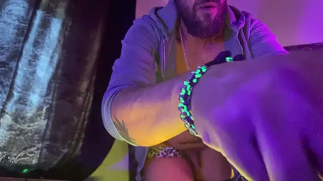 DjDiCKmannOnE online show from April 22, 2026, 8:28 am