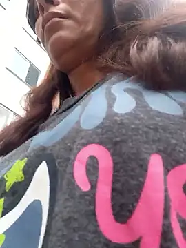 dyjaA online show from April 17, 2026, 5:38 pm