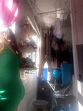 dyjaA online show from April 19, 2026, 1:43 pm