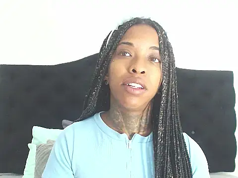 Pauline Fox online show from October 4, 2025, 1:47 am