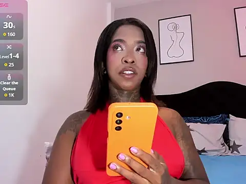 Snapshot of Pauline_Fox chatting on July 25, 2026, 2:42 am Pauline Fox online show from July 25, 2026, 2:42 am