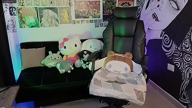 Snapshot of Yuhwan_ chatting on November 9, 2025, 7:23 pm Yuhwan online show from November 9, 2025, 7:23 pm