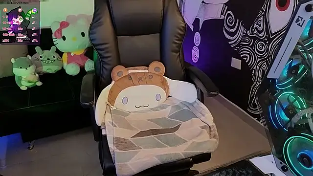 Snapshot of Yuhwan_ chatting on November 10, 2025, 7:13 pm Yuhwan online show from November 10, 2025, 7:13 pm